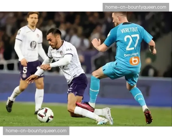 官方：马赛中场韦勒图因脚踝韧带扭伤，将缺阵四周